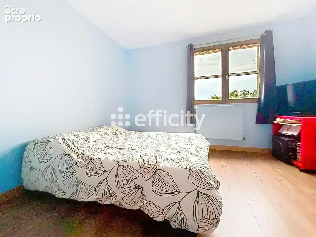 Maison 6 pièces 142 m² à vendre à La Monnerie-Le-Montel (63650) - photo 8