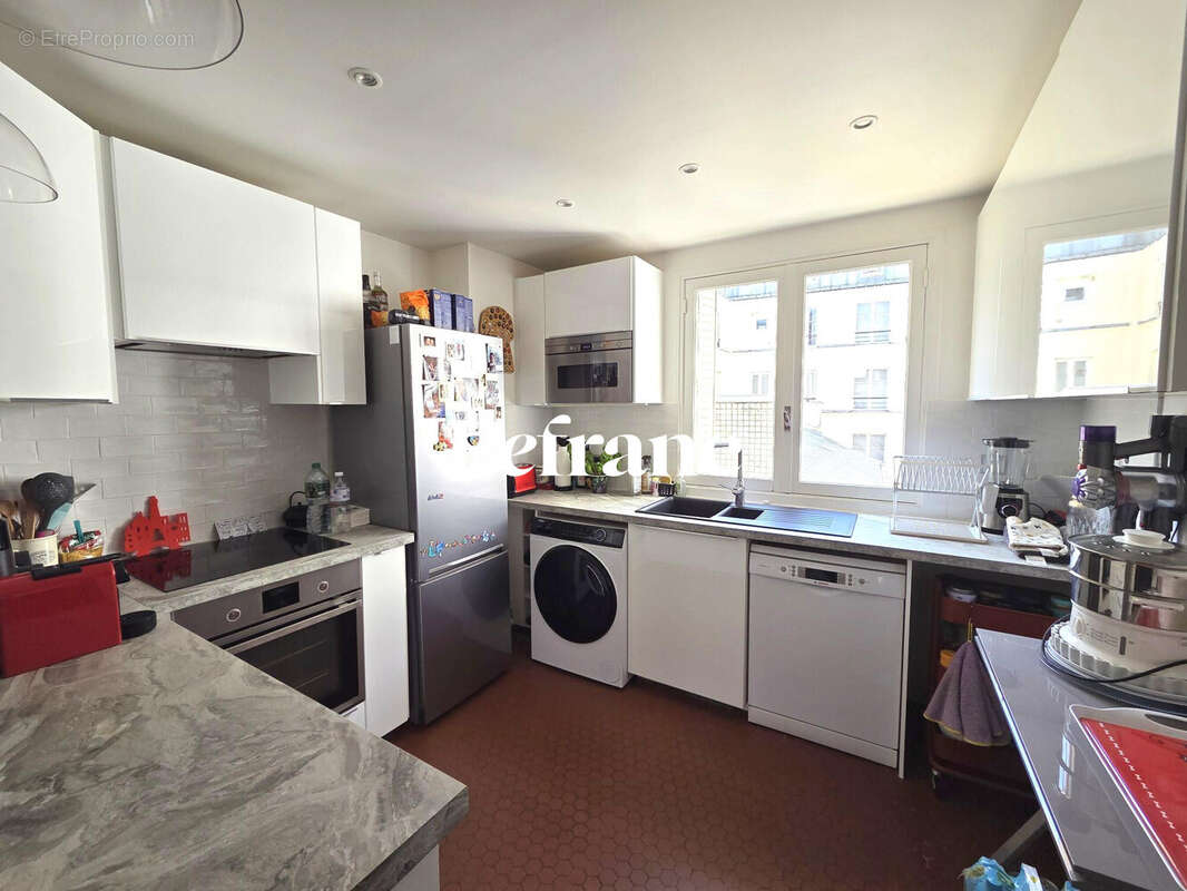 Appartement à PARIS-15E