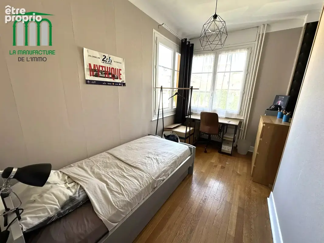 Appartement de type F6 de 140.14 m² - 4 chambres - 2 balcons - cave - normes PMR / Saint-etienne Anatole France - photo 14