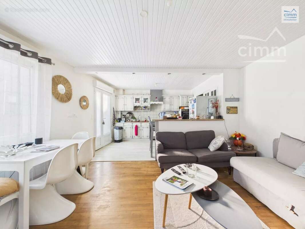 Appartement à BREAL-SOUS-MONTFORT