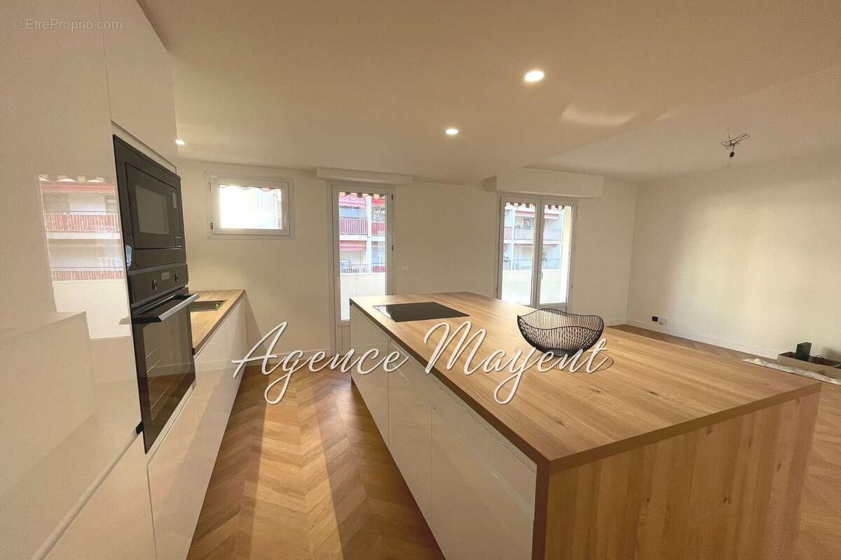 Appartement à CANNES