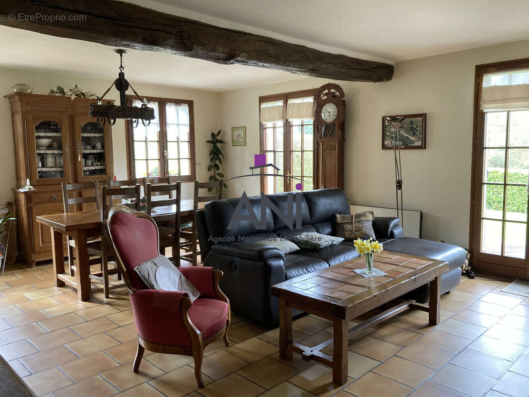 Maison à ROUXMESNIL-BOUTEILLES