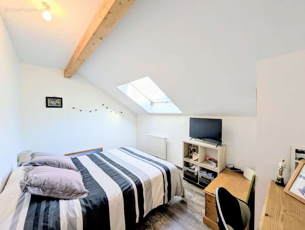 Appartement à MERY