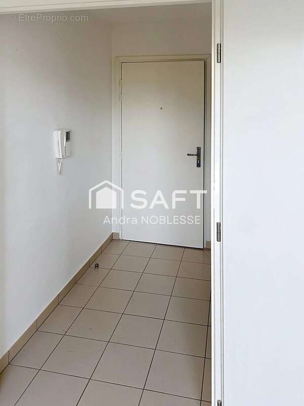 Photo 2 - Appartement à NANTEUIL-LE-HAUDOUIN
