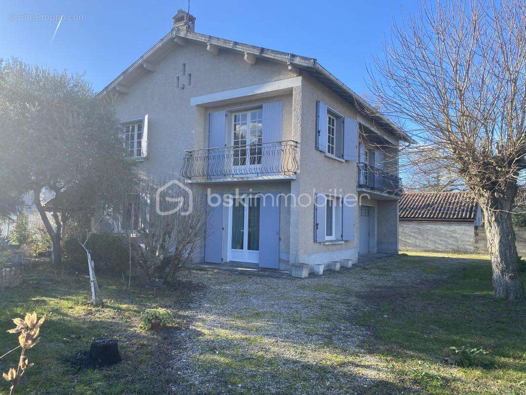 Maison à LABASTIDE-SAINT-GEORGES
