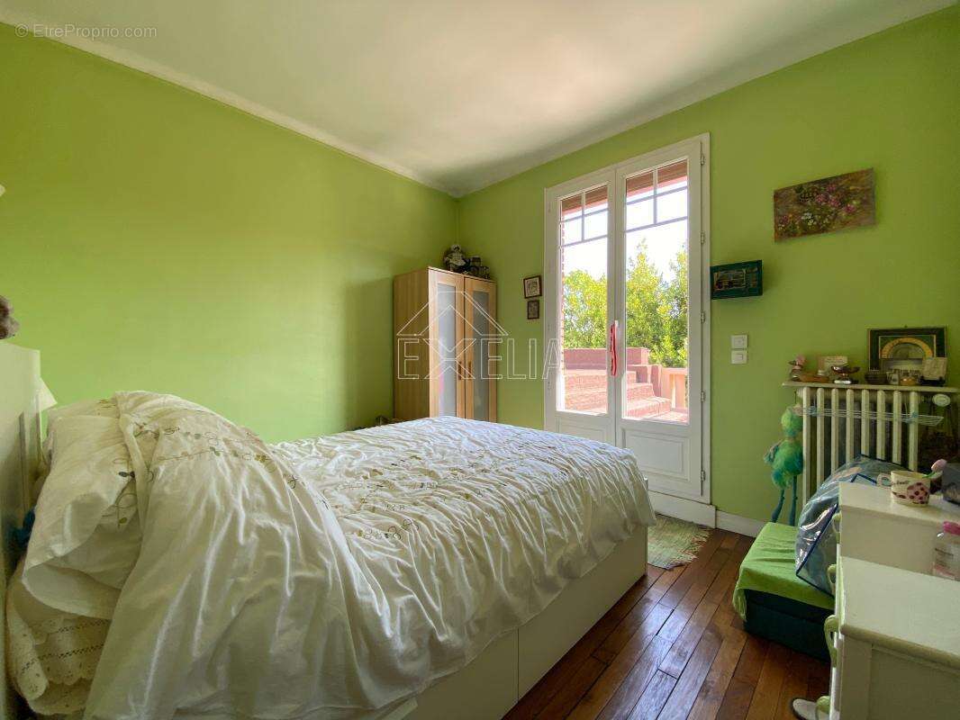 Maison à BONNIERES-SUR-SEINE