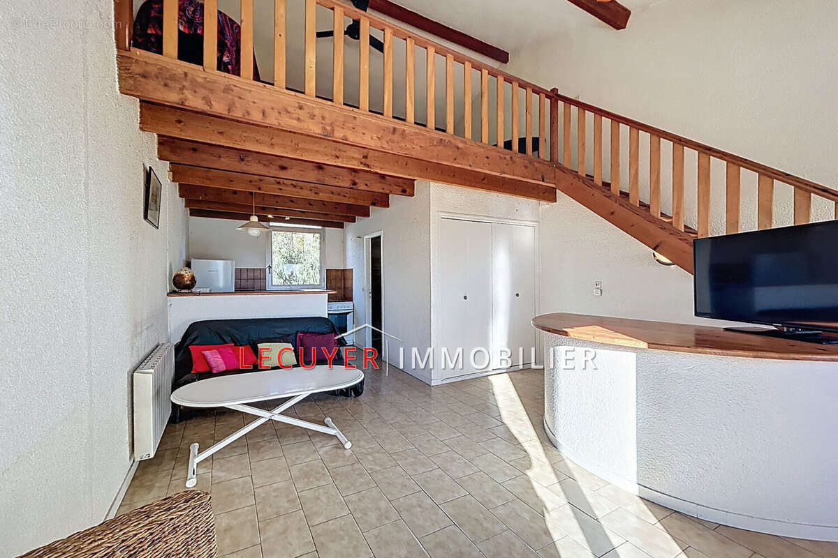 Appartement à VALLAURIS