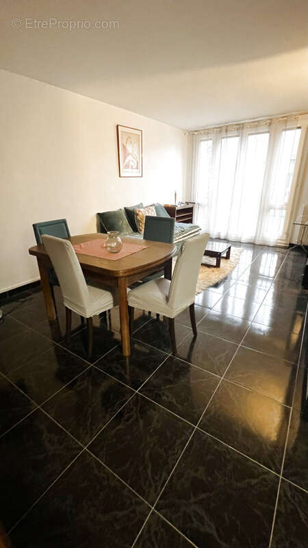 Appartement à RAMBOUILLET