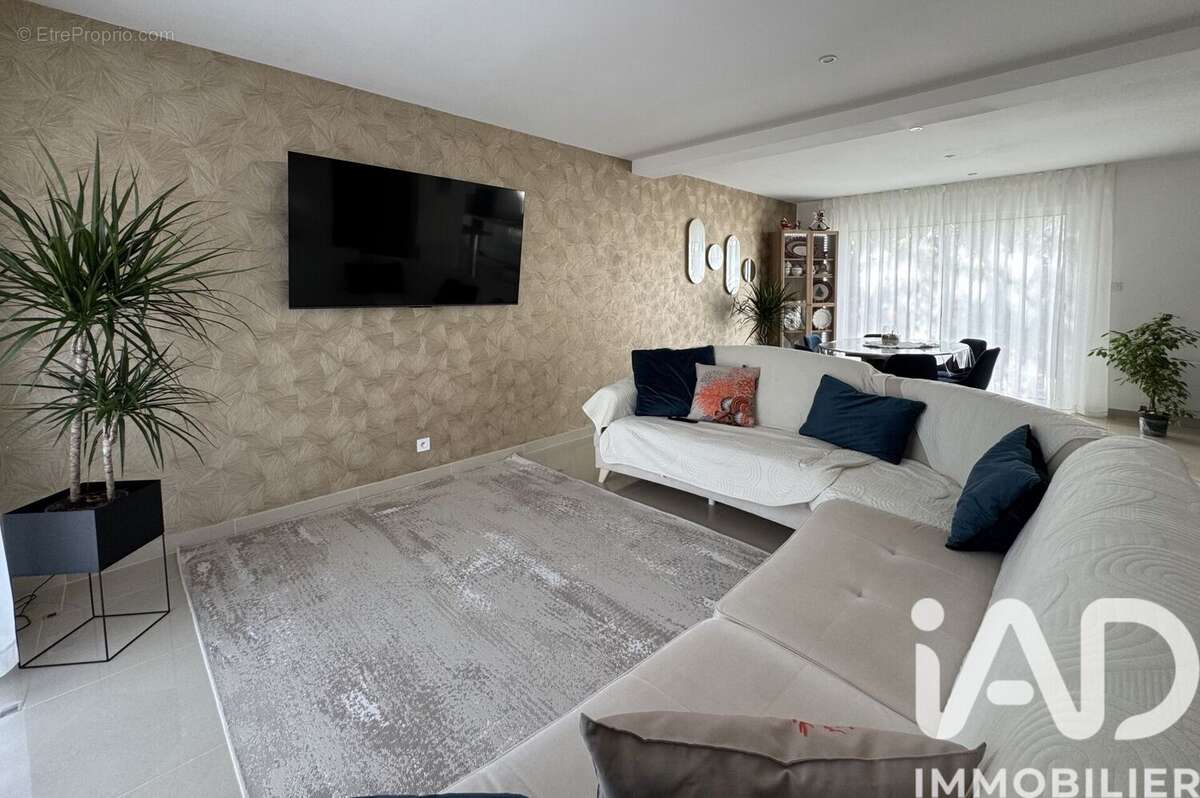 Photo 4 - Maison à CHINON