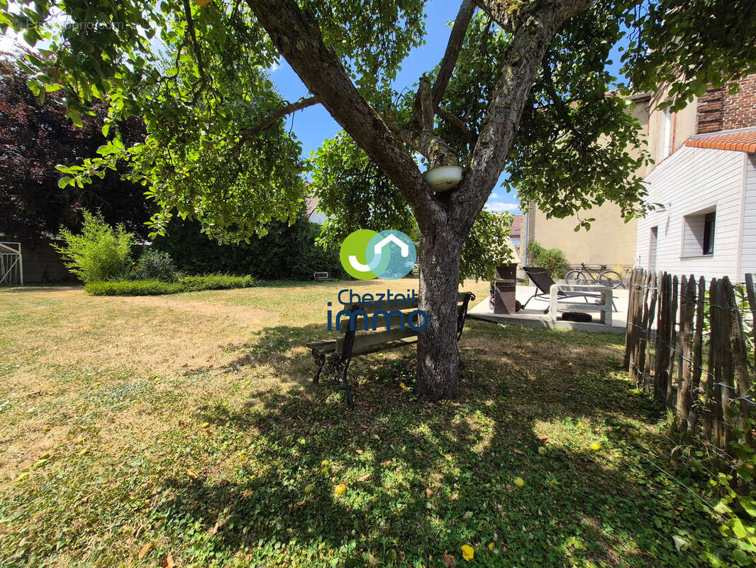 Maison de style bourgeoise - 4 chambres - jardin - photo 20