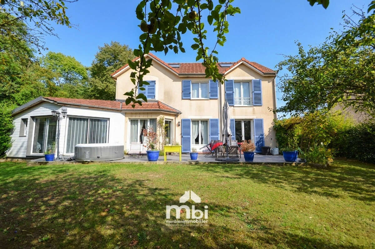 Maison à PUISEUX-EN-FRANCE