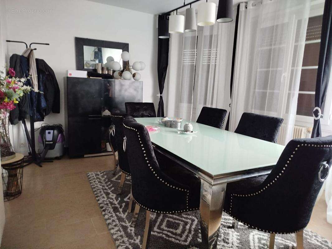 Maison à VILLERS-COTTERETS