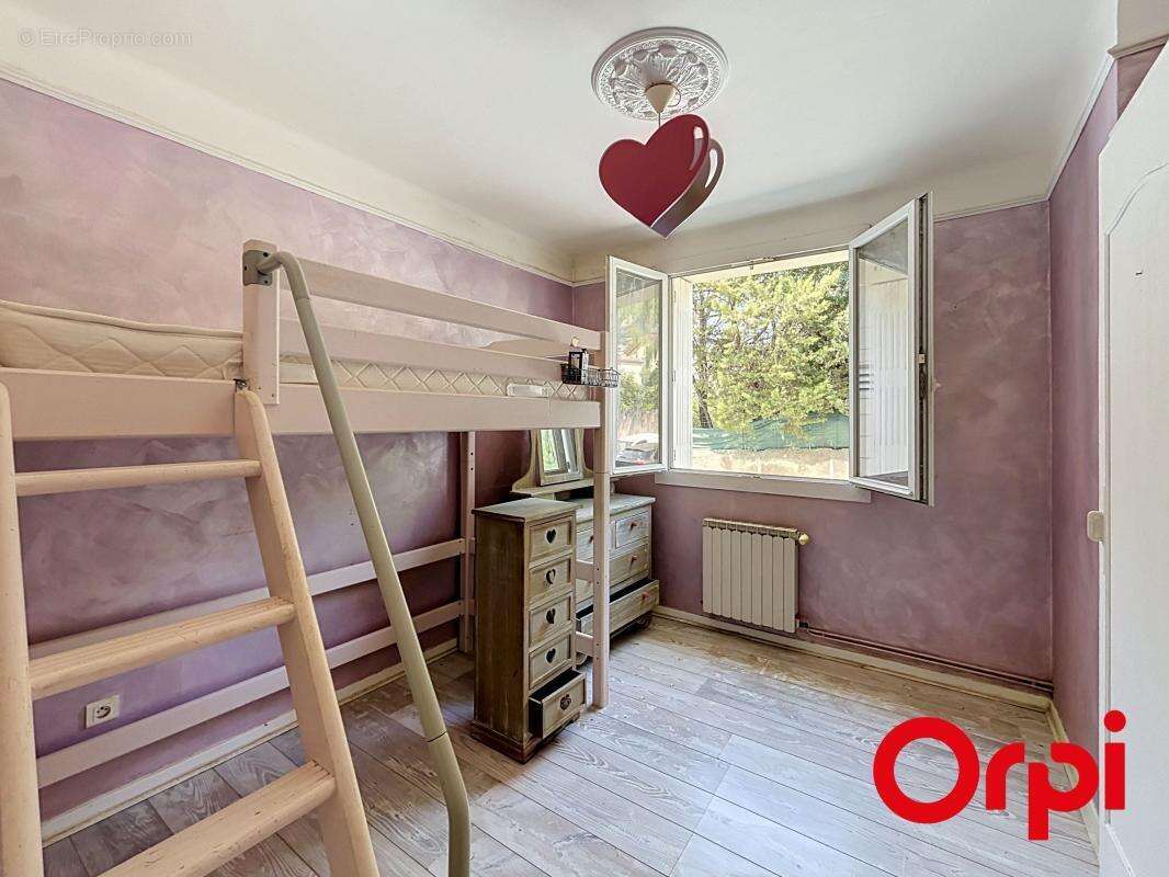  exclusivité orpi – toulon ouest / valbourdin – t4 de 82 m² - photo 10