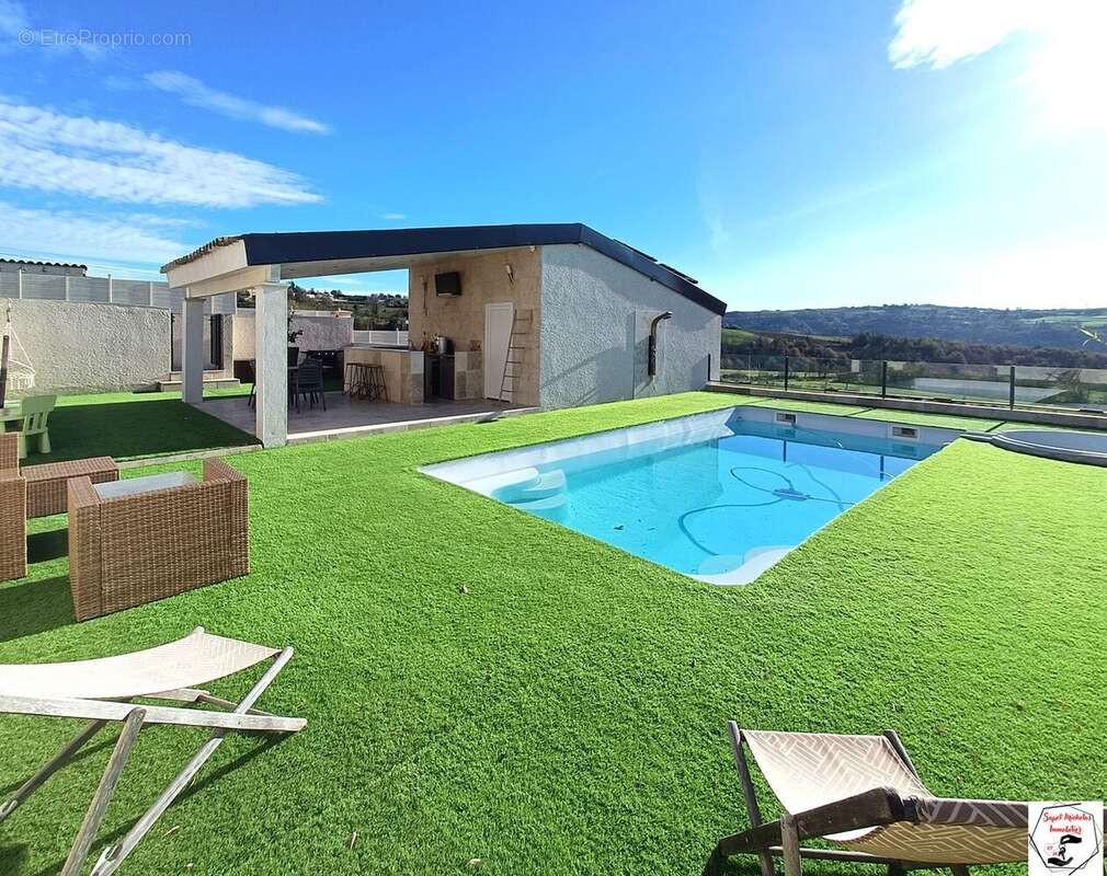 Maison à COLOMBIER-LE-VIEUX