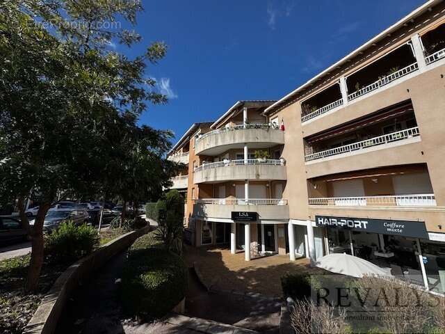 Appartement à CARQUEIRANNE