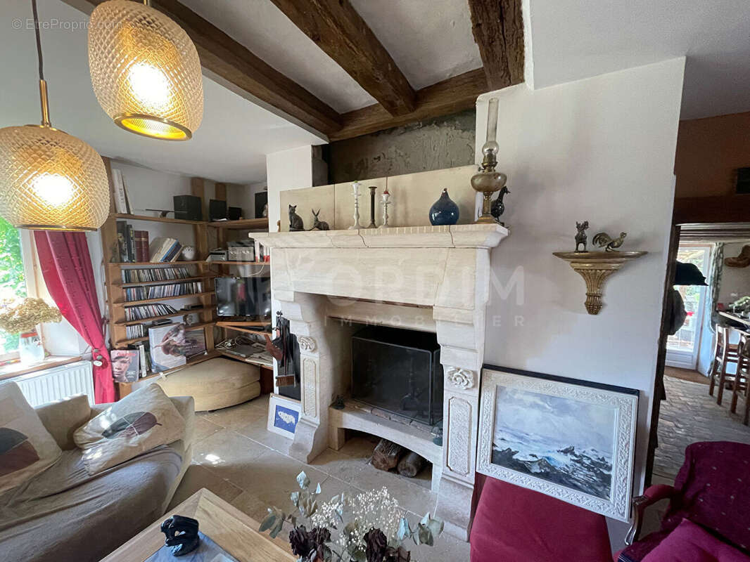 Maison à TOUCY