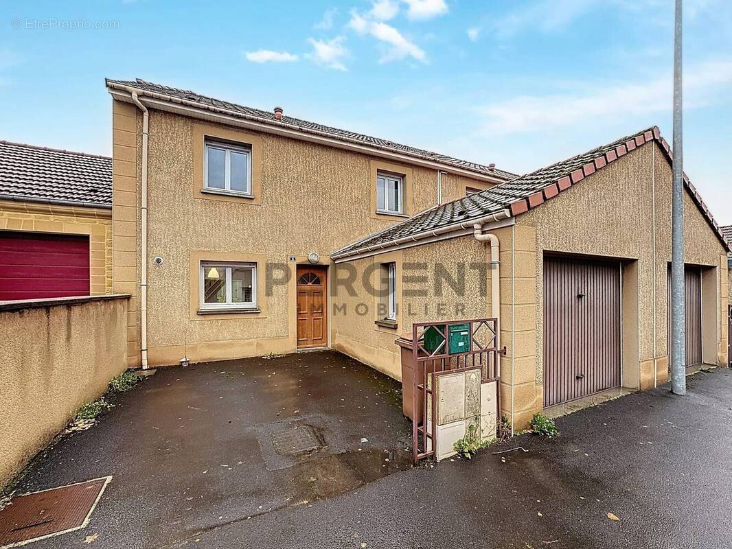 Maison à CHARLEVILLE-MEZIERES