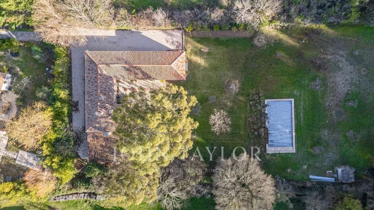 Maison à VAUVENARGUES