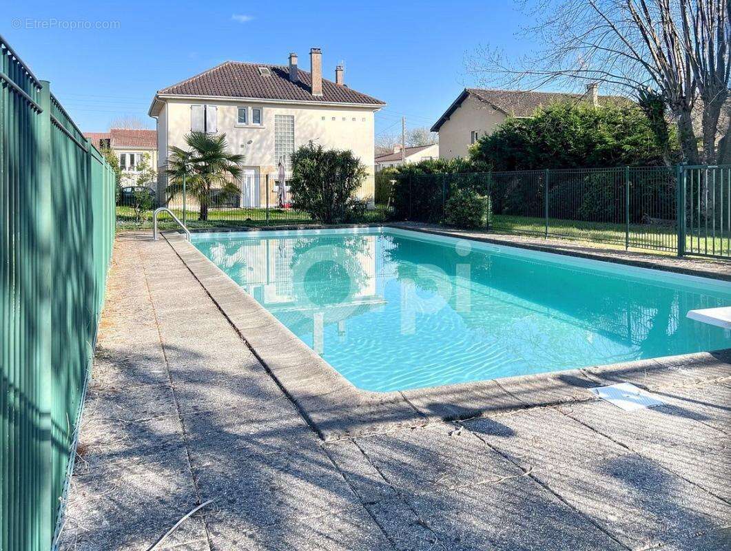 Maison à TERRASSON-LAVILLEDIEU