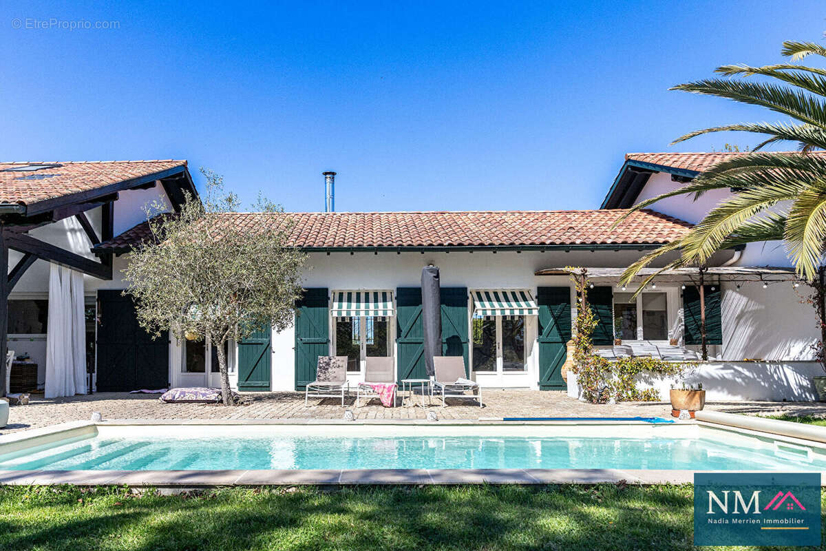 Maison à SAINT-PIERRE-D&#039;IRUBE