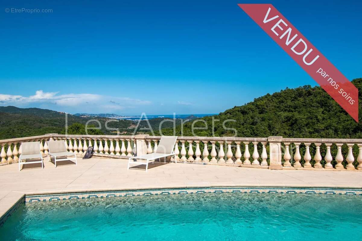 Maison à LES ADRETS-DE-L&#039;ESTEREL