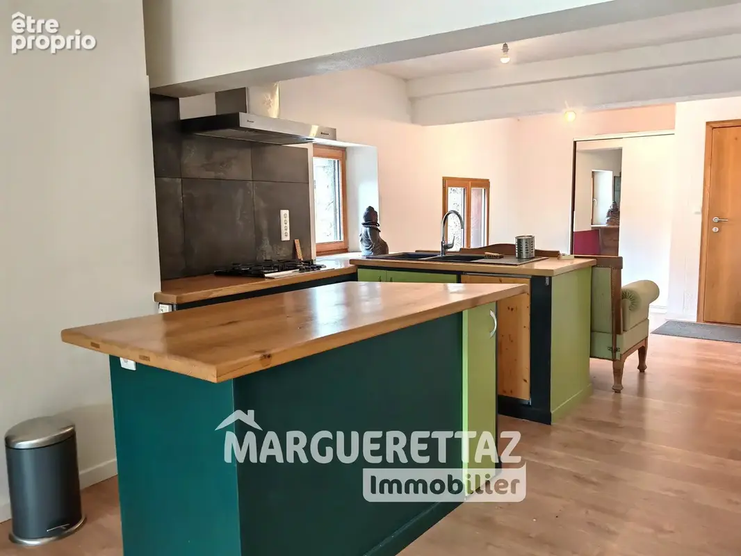 Loft 65 m² au centre de Taninges - photo 3