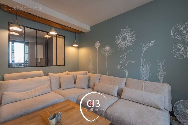 Appartement rénové à Montmélian avec terrasse et vue Mont-Blanc - photo 3
