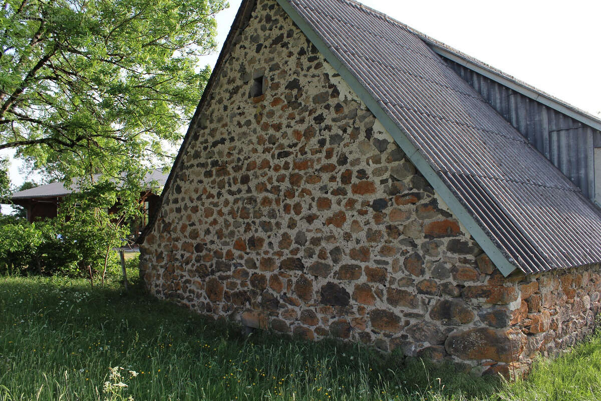 Maison à ANGLARDS-DE-SALERS