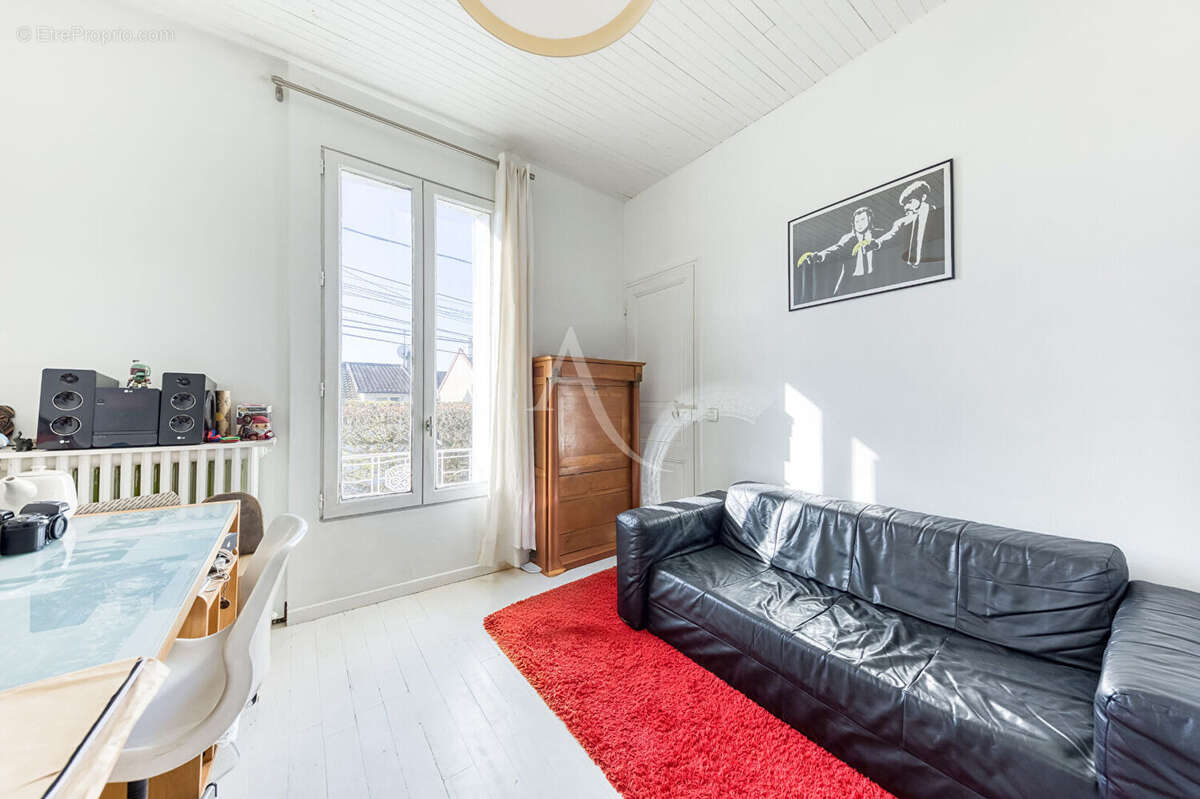 Maison à CHAMPS-SUR-MARNE