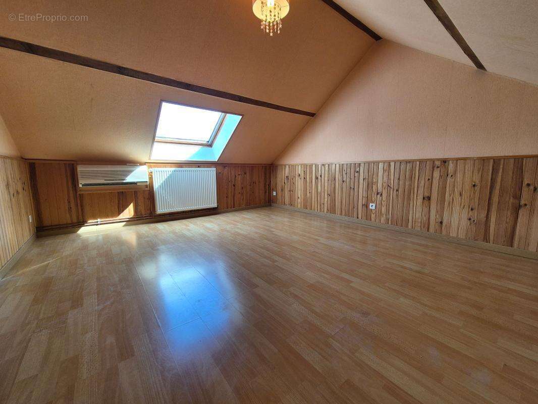 À VENDRE – Maison familiale de 107 m² avec grand jardin clos et grand garage aux portes du Château de Chambord – Maslives (41250 - photo 13