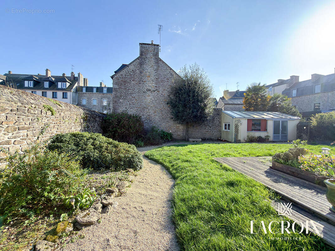 Maison à DINAN