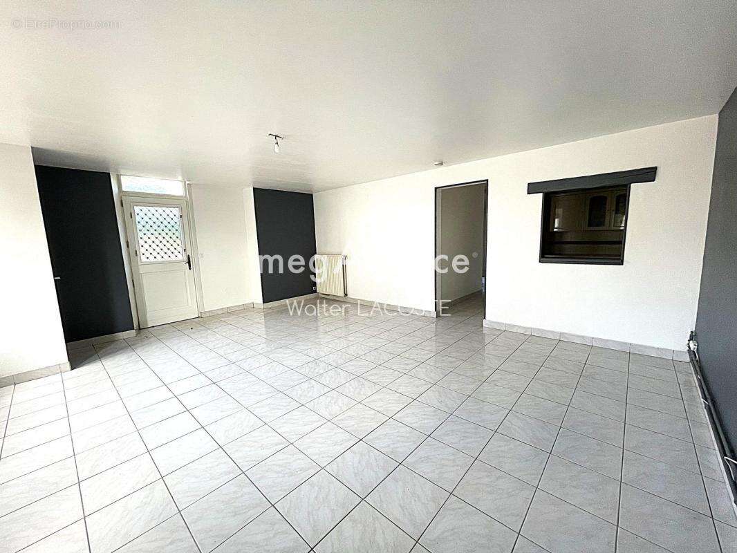 Appartement à CHAVENAY