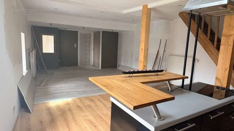 À vendre en exclusivité à Thonnelle (55600), immeuble de rapport à fort potentiel situé dans un environnement calme et recherché - photo 2