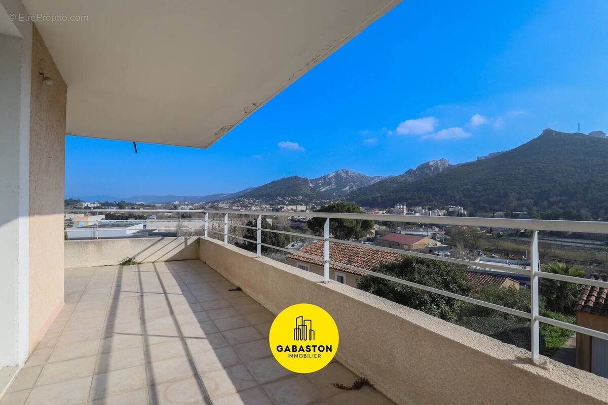 Appartement à MARSEILLE-11E