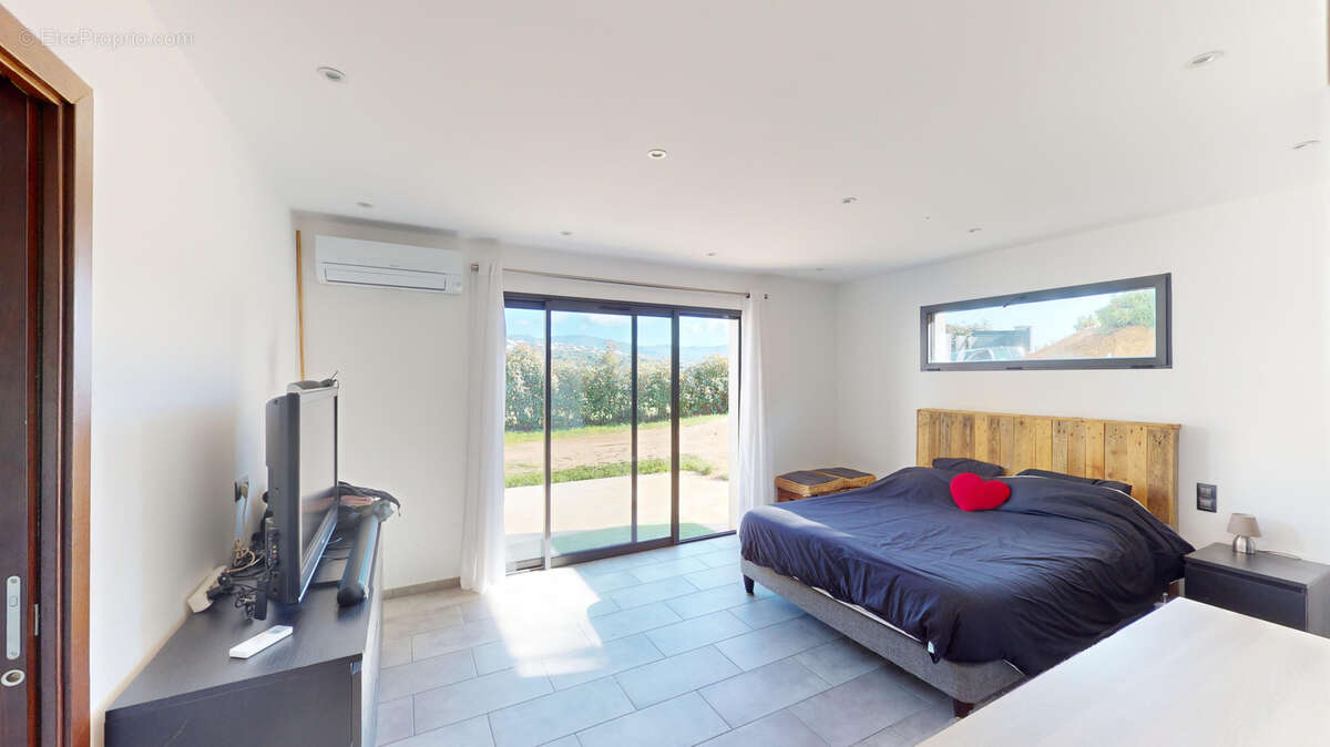 Appartement T3 106 m2 avec terrasse et jardin privatif - photo 3