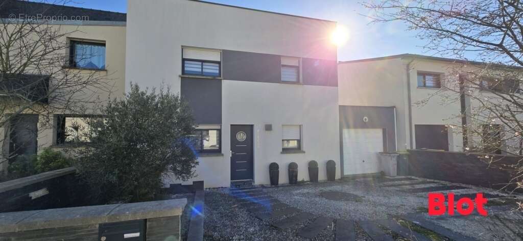 Maison à CORPS-NUDS