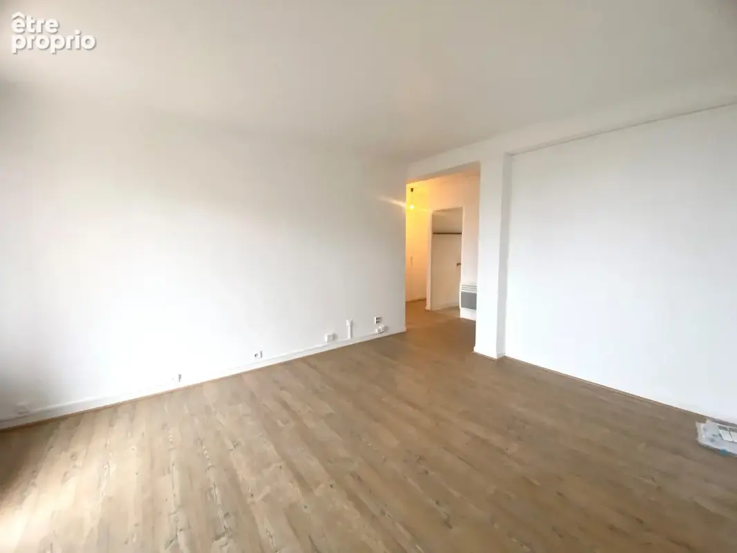 Cassis - Vente appartement T2 en dernier étage avec terrasse vue mer - photo 3