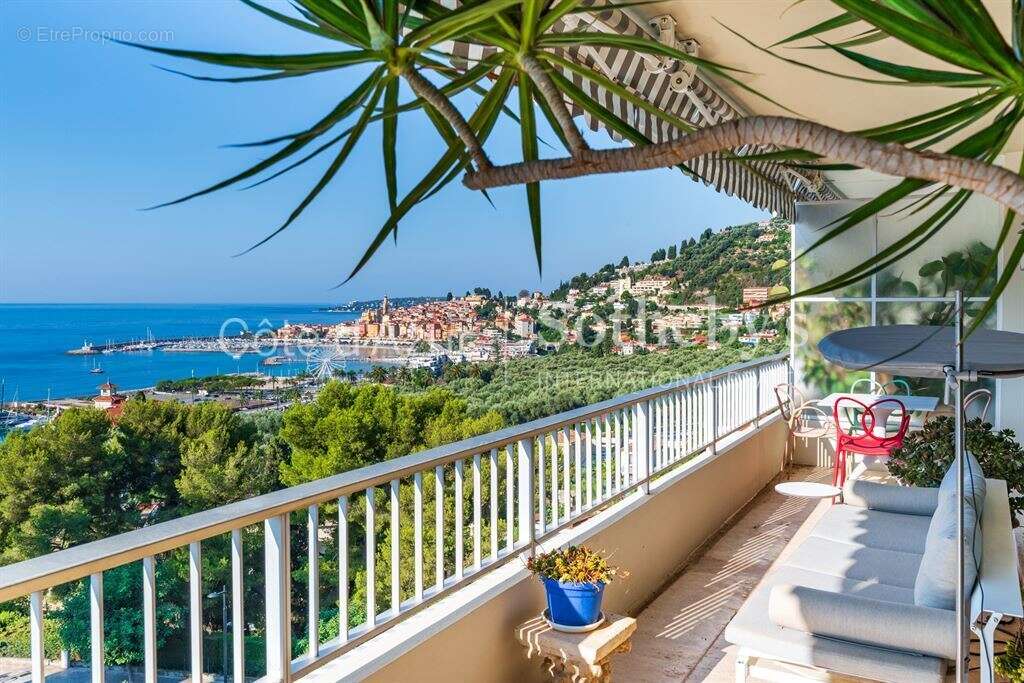 Menton Garavan penthouse duplex vue mer terrasses résidence luxe piscine garage - photo 13
