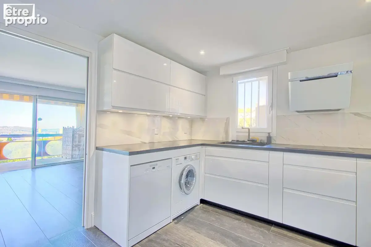 Toulon bas faron - appartement vue rade type 5 avec cave garage et parking - photo 12