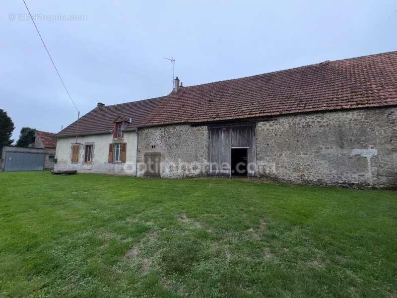 Maison à ARNAC-LA-POSTE