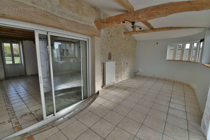 Maison à SAINT-CREPIN