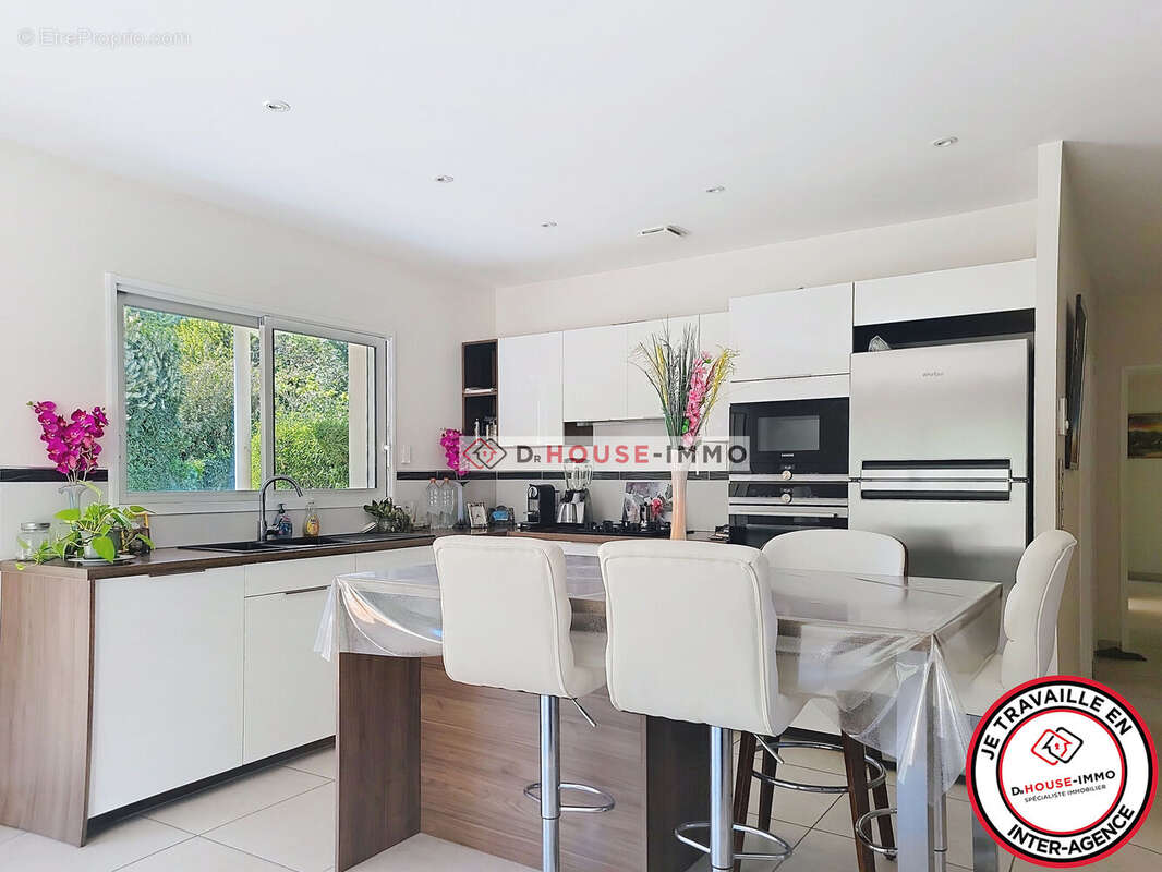 Maison 122 m² à Saint-Quentin-Sur-Isere  - photo 14