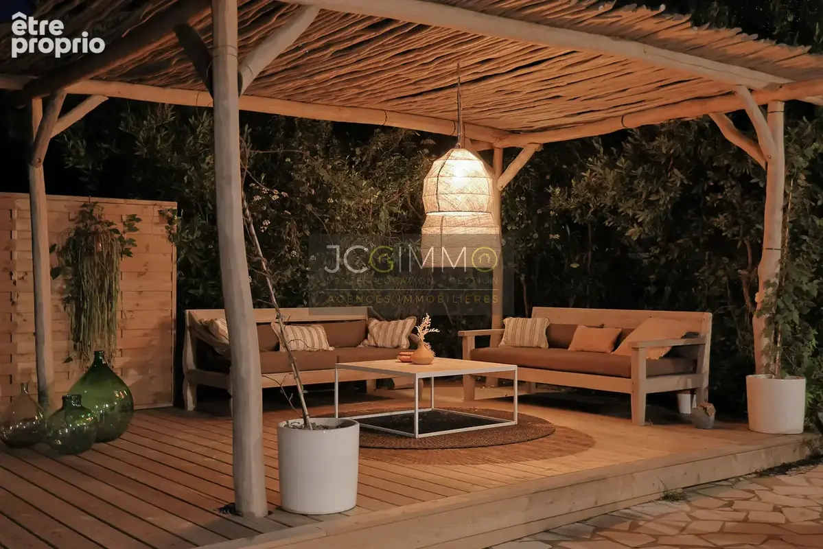 Carqueirane - villa t6 183 m2 vue mer dominante et panoramique avec studio - photo 10