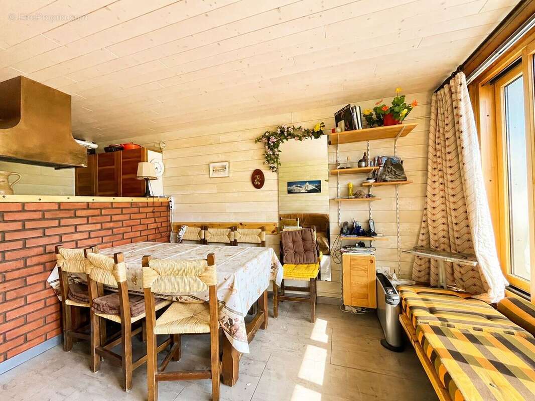 Appartement à LAVEISSIERE