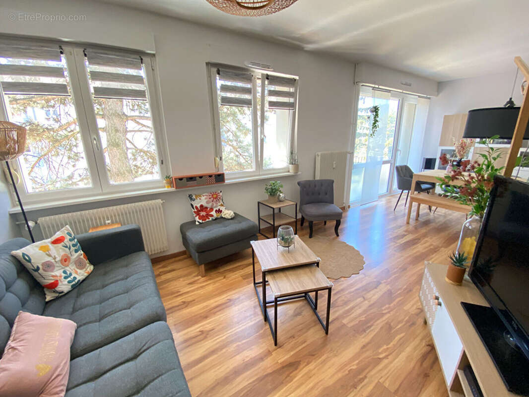 Appartement 4 pièces à Cernay : le charme au 2ème étage avec balcon ensoleillé ! - photo 2