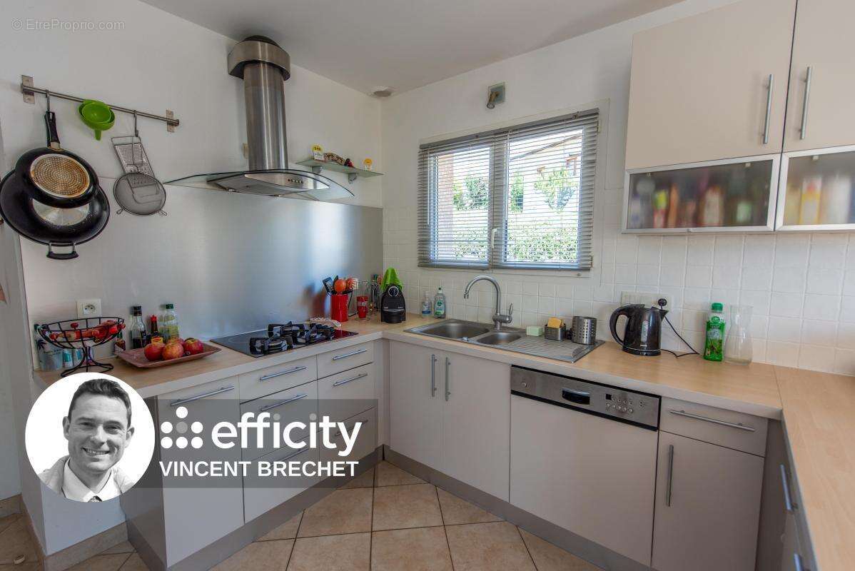 Maison à CRUSEILLES