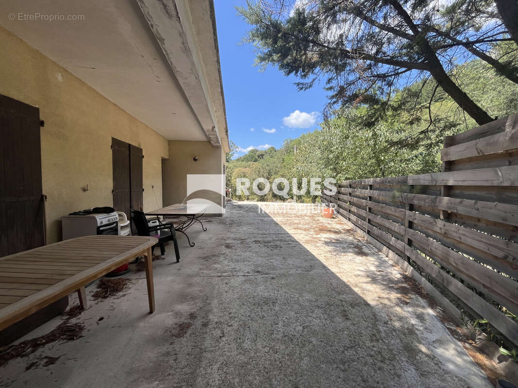 A Vendre, Colombieres sur Orb (34390), villa plus terrain - photo 11