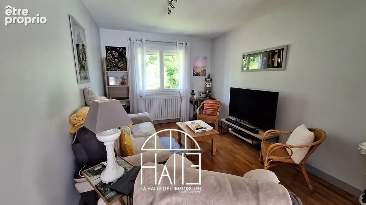 Maison 97 m² à Saint-Junien  - photo 8