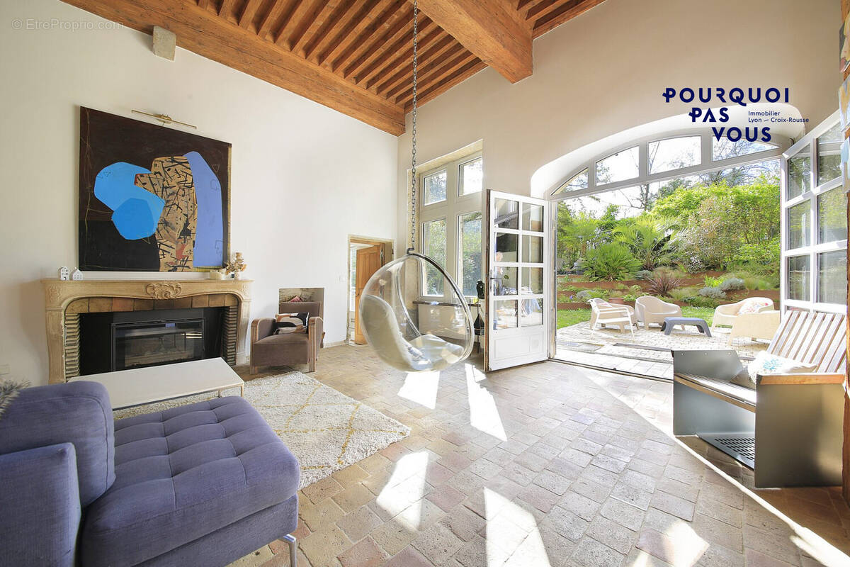 Autre à SAINT-GENIS-LAVAL