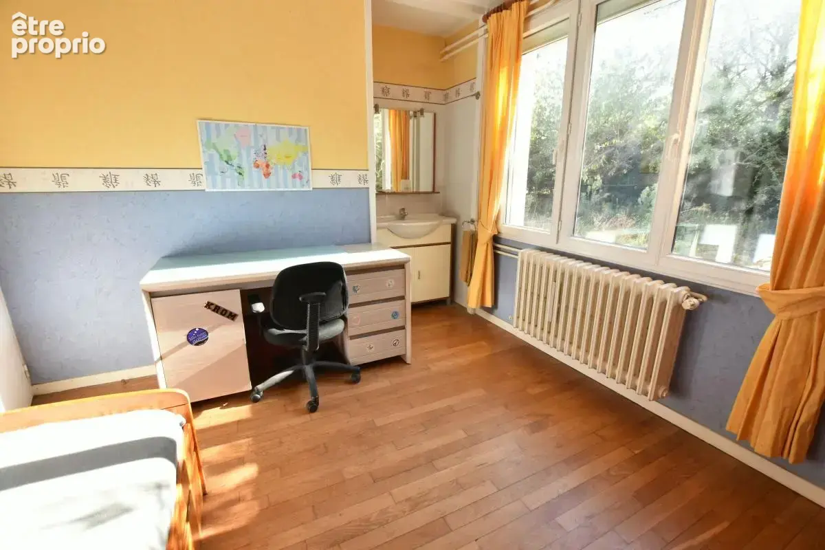 Maison T6 avec un fort potentiel À Vendre - photo 10